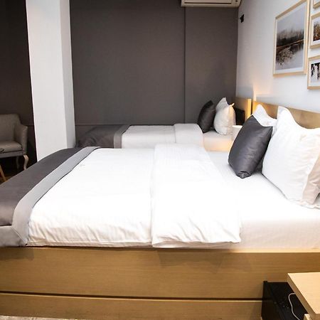 Triss Hotel تيرانا المظهر الخارجي الصورة