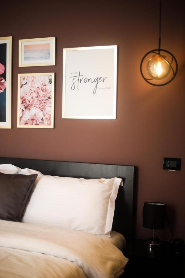 Triss Hotel تيرانا المظهر الخارجي الصورة