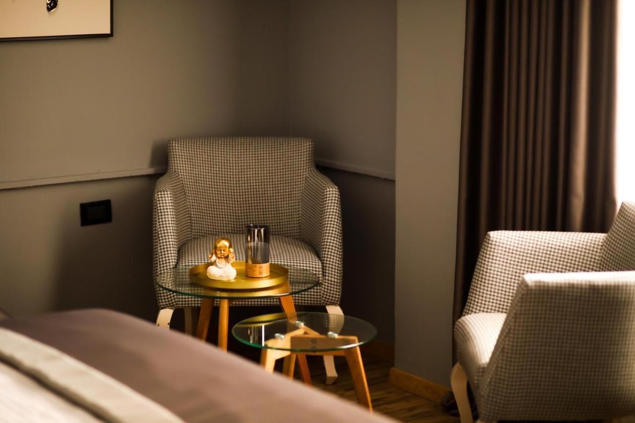 Triss Hotel تيرانا المظهر الخارجي الصورة